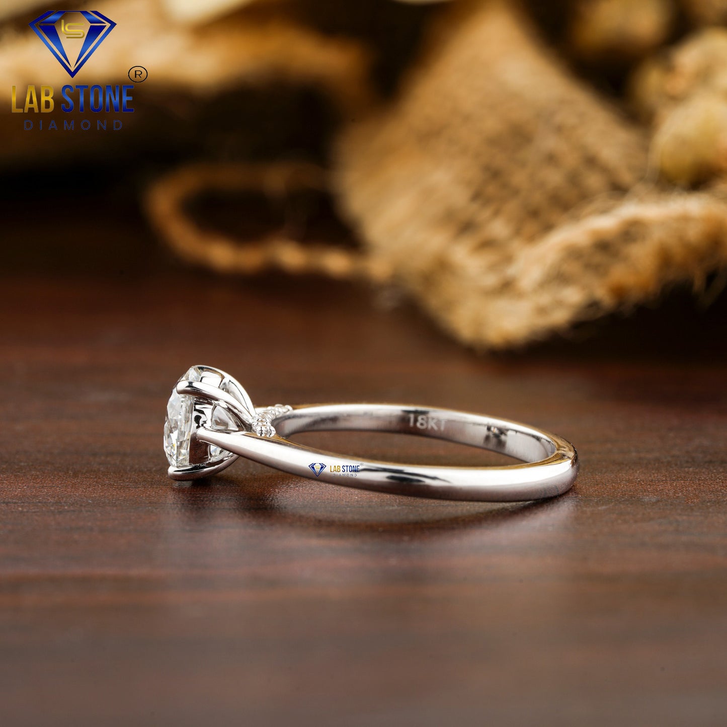 1.16 TDW Round Cut Women’s Engagement Diamond Ring