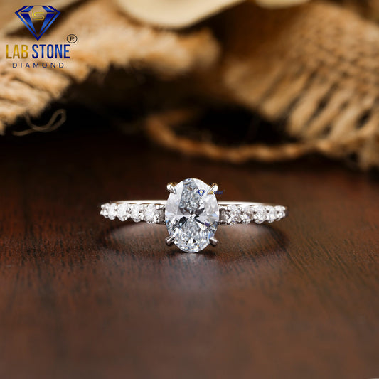 0.94 TDW Oval & Round Cut Women’s Engagement Diamond Ring