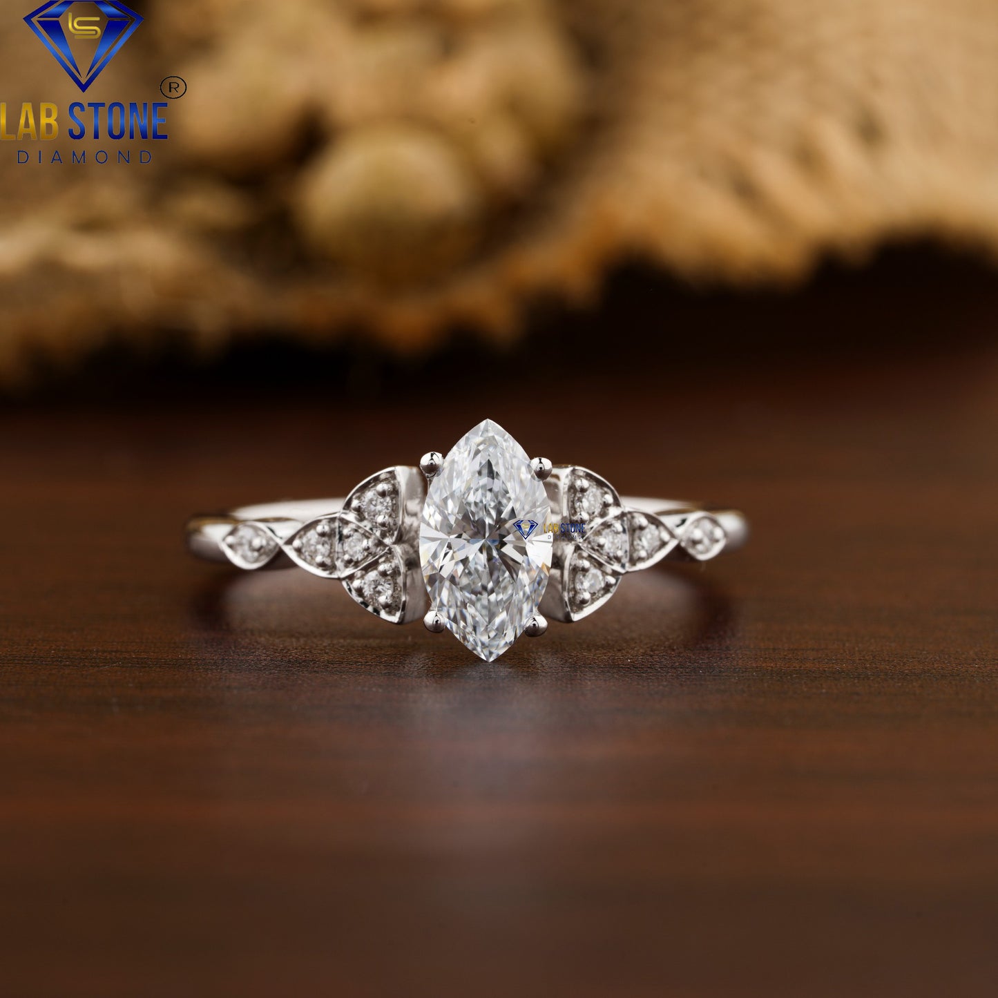 0.77 TDW Marquise & Round Cut Diamond Women's Ring