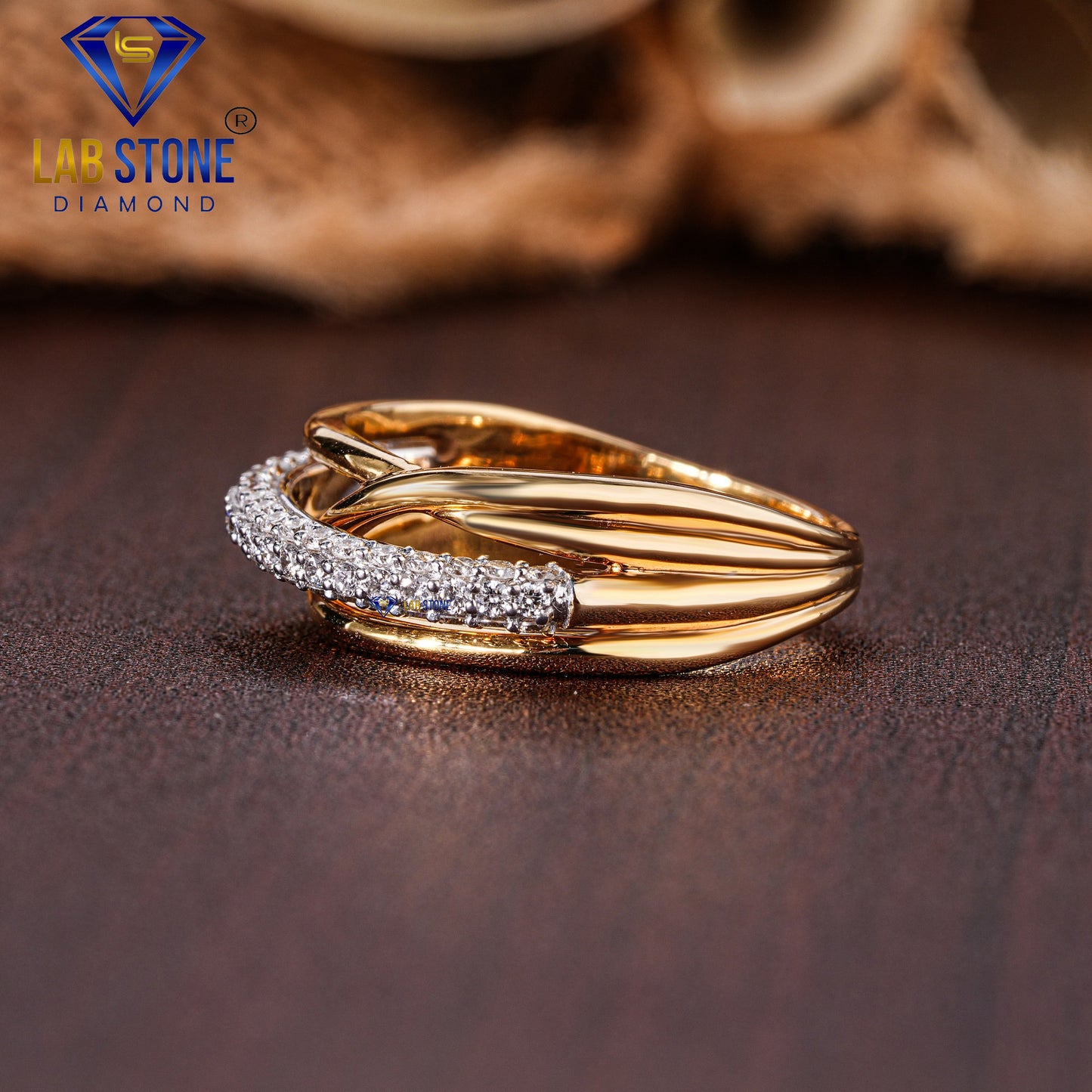 0.406 TDW Round Cut Diamond Women’s Engagement Ring