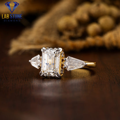 2.28 TDW Emerald, Kite & Round Cut Women’s Engagement Diamond Ring