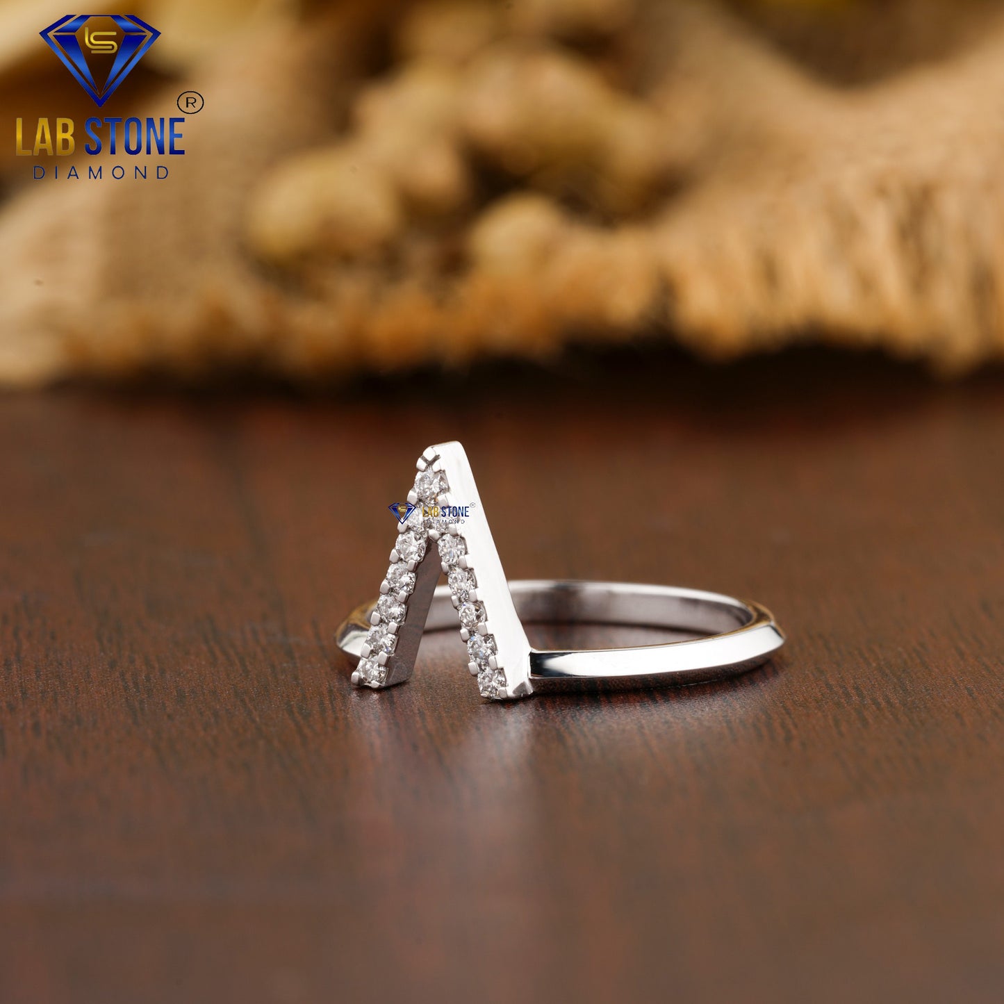 0.094 TDW Round Cut Women’s Engagement Diamond Ring