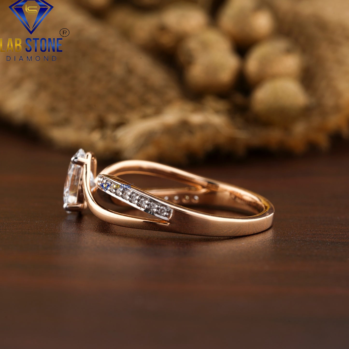 0.85 TDW Oval & Round Cut Women's Diamond Engagement Ring