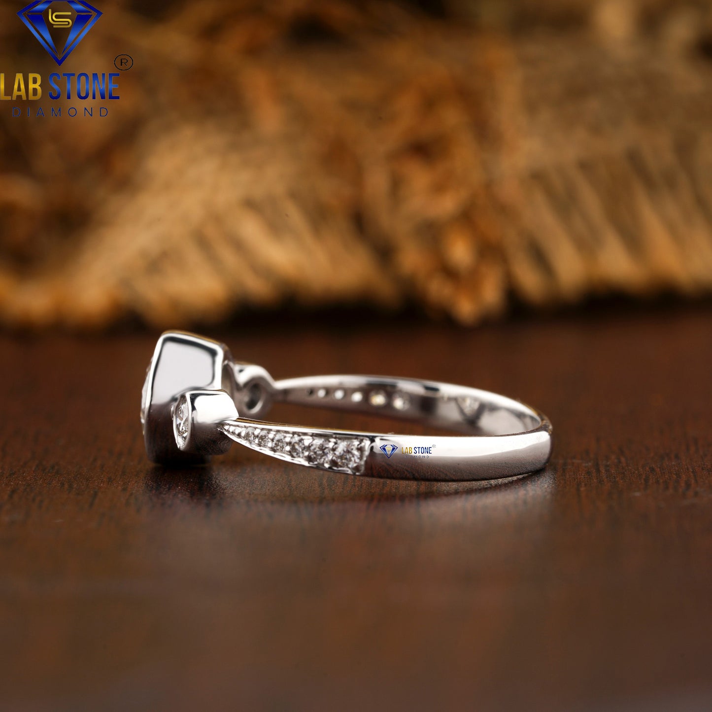 1.20 TDW Round Cut Women’s Engagement Diamond Ring