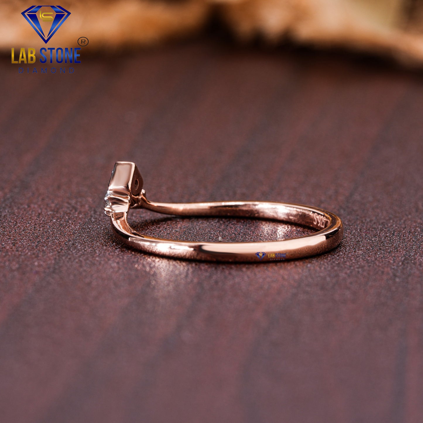 0.05 TDW Round Cut Diamond Women’s Engagement Ring