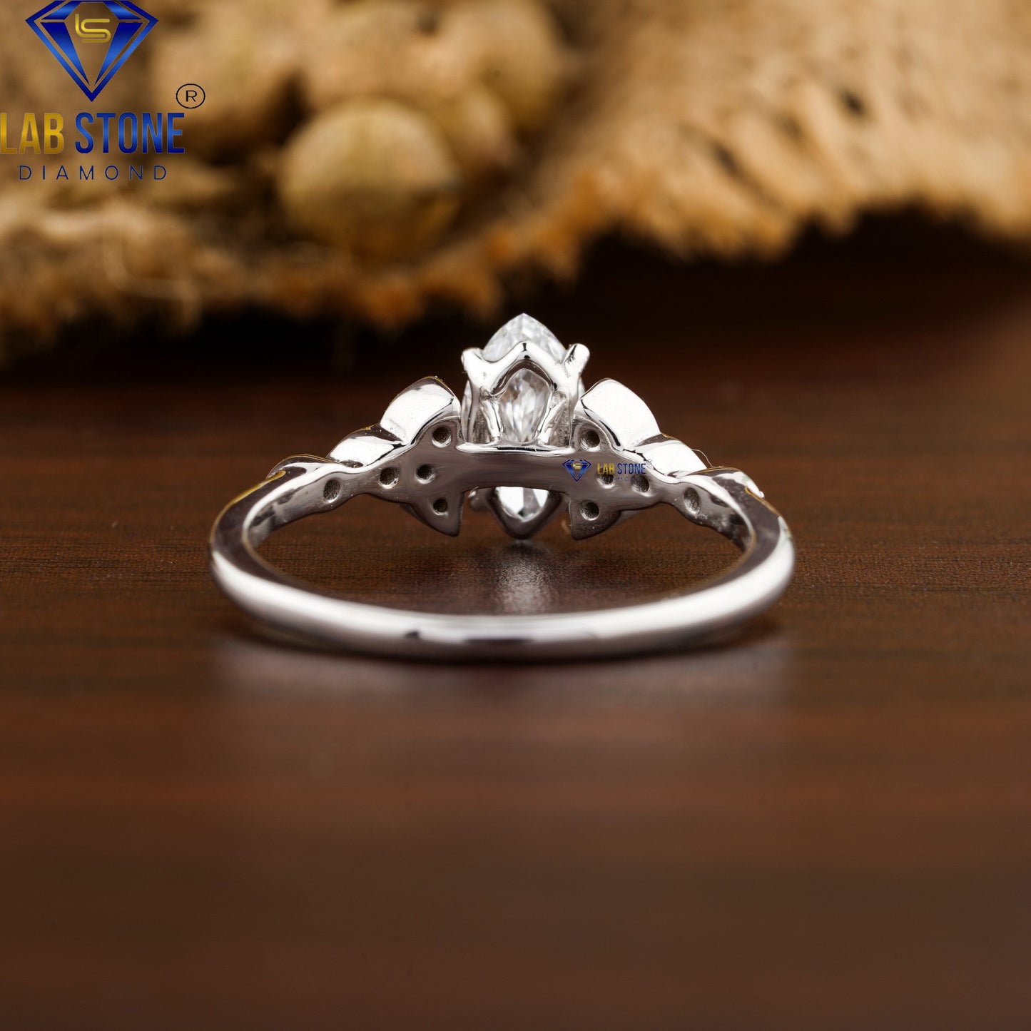 0.77 TDW Marquise & Round Cut Diamond Women's Ring