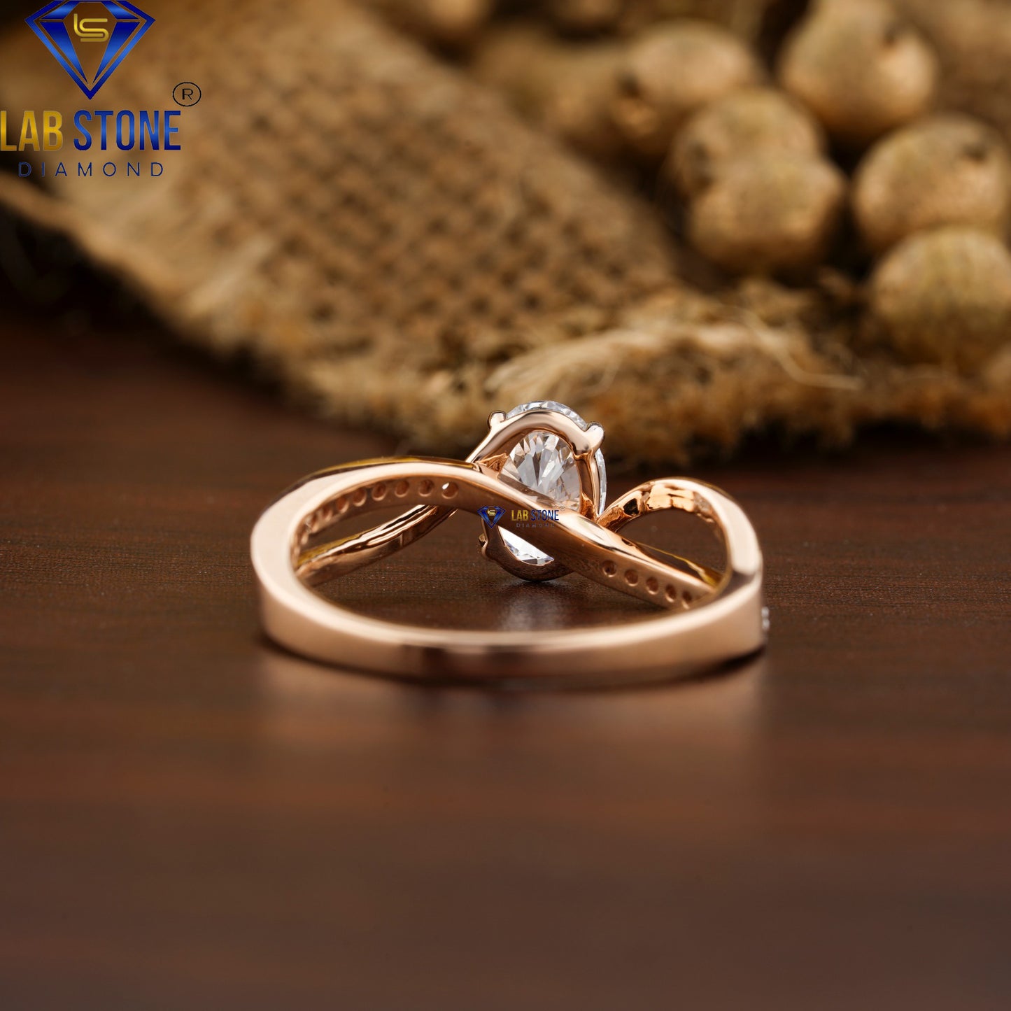 0.85 TDW Oval & Round Cut Women's Diamond Engagement Ring