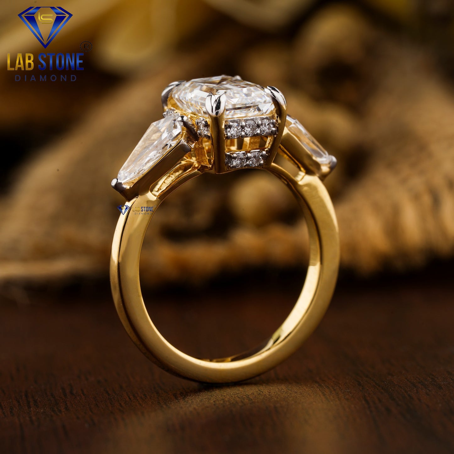 2.28 TDW Emerald, Kite & Round Cut Women’s Engagement Diamond Ring