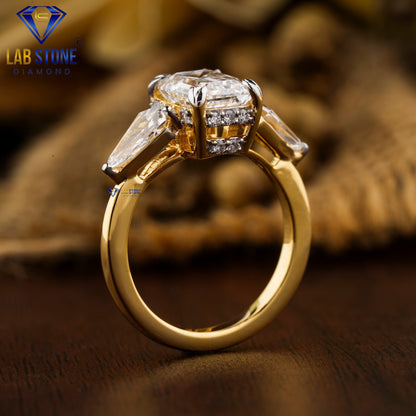 2.28 TDW Emerald, Kite & Round Cut Women’s Engagement Diamond Ring