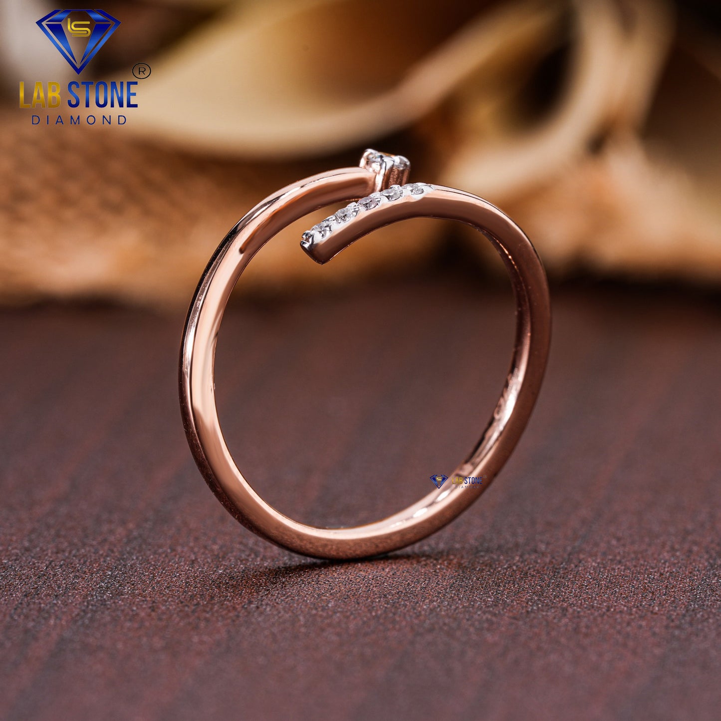 0.05 TDW Round Cut Diamond Twisted Band Women’s Engagement Ring