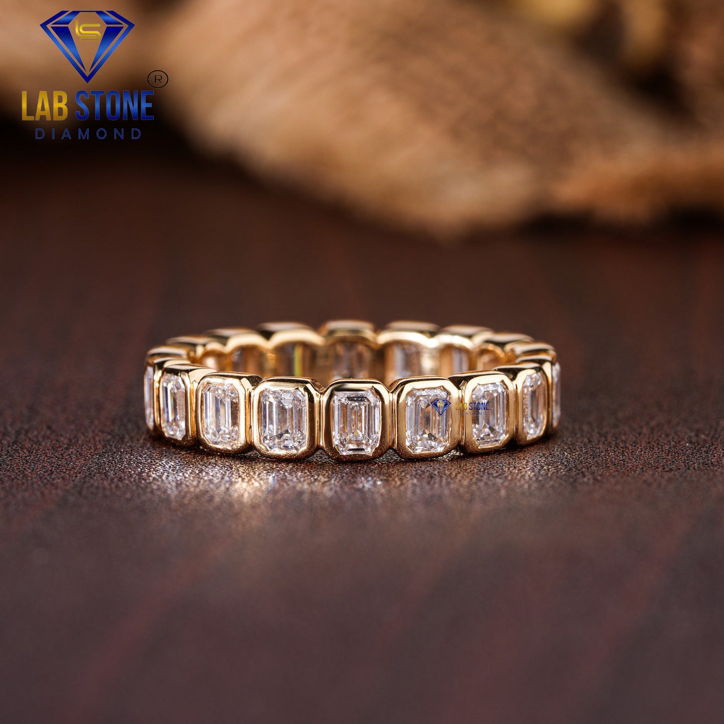 1.60 TDW Emerald Cut Diamond Women’s Eternity Band