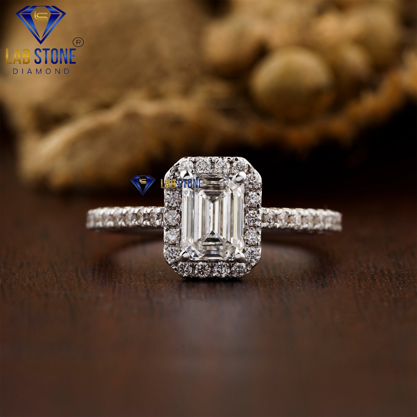 1.11 TDW Emerald & Round Cut Diamond Halo Ring