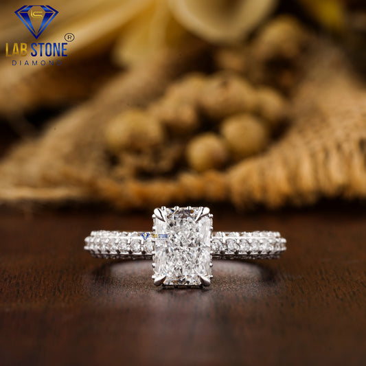 3.12 TDW Radiant & Round Cut Diamond Halo Ring