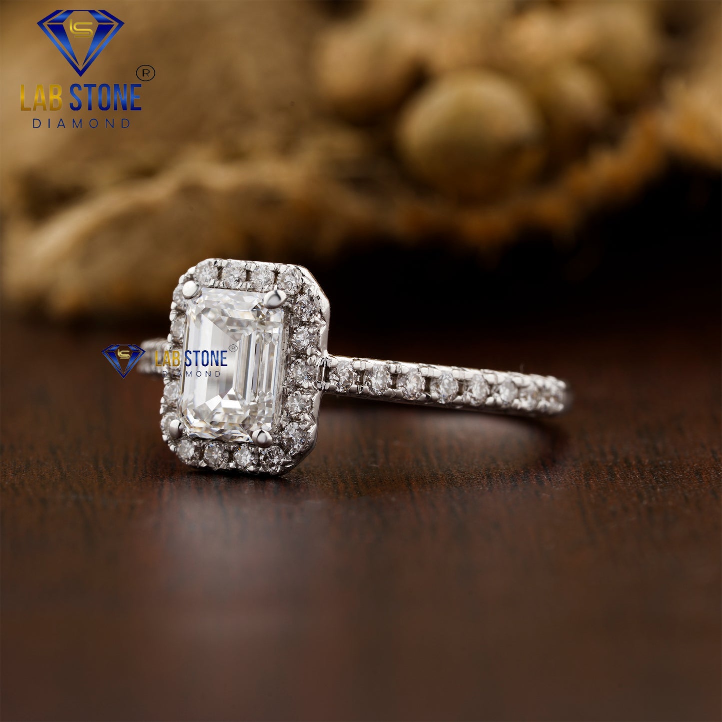 1.11 TDW Emerald & Round Cut Diamond Halo Ring