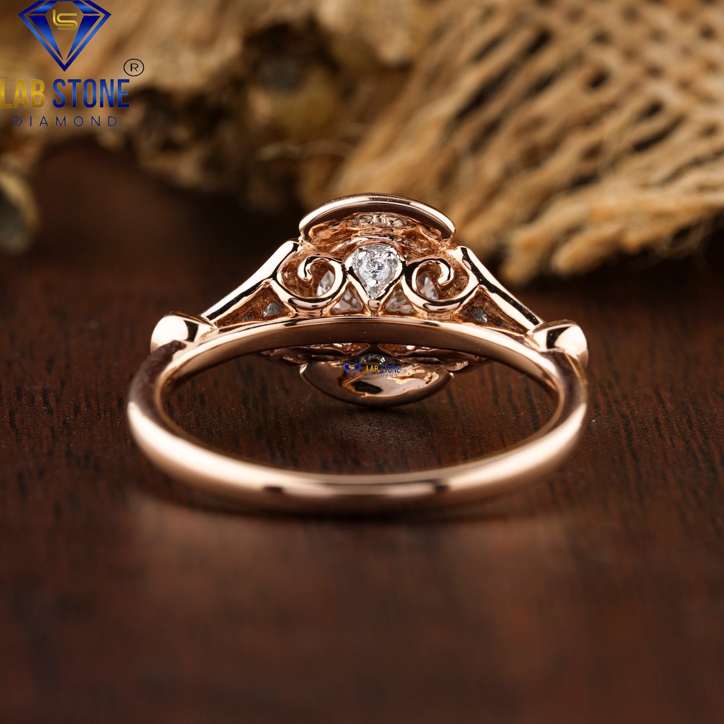1.64 TDW Round Cut Diamond women's Engagement Ring