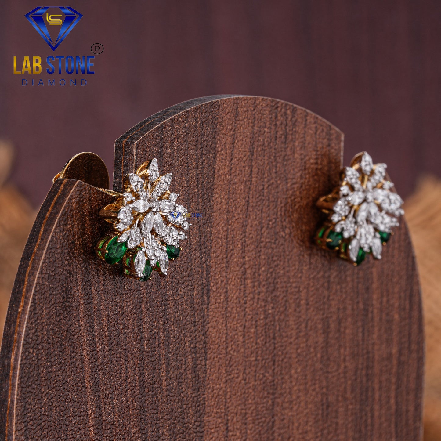 3.62 TDW Emerald Oval & Round & Marquise Cut Diamond Pendant & Earring