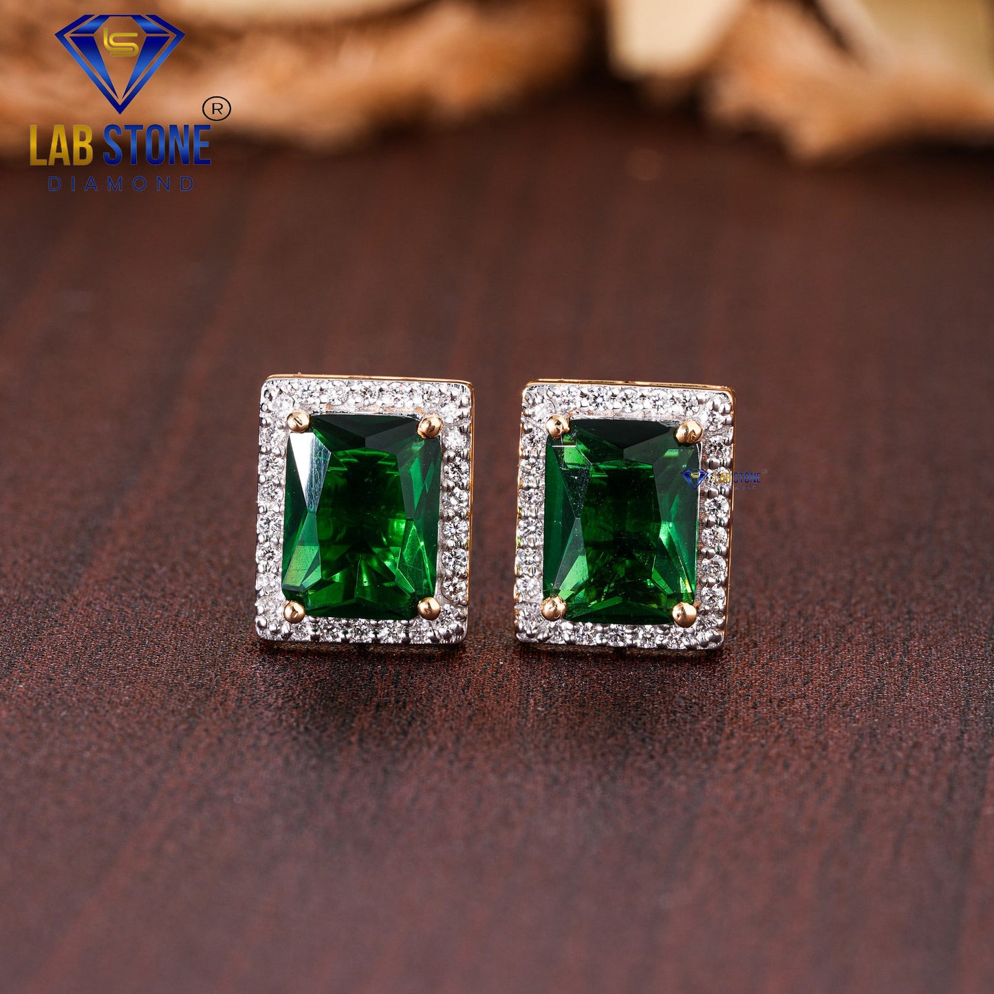 7.40 TDW Emerald Gemstone & Round Cut Diamond Pendant & Earring