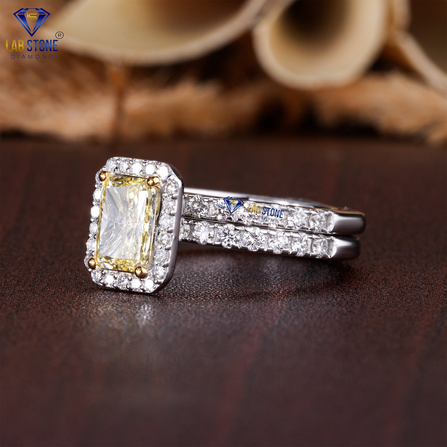 1.34 TDW Fancy Yellow Radiant & Round Cut Diamond Women's Ring with Matching Band