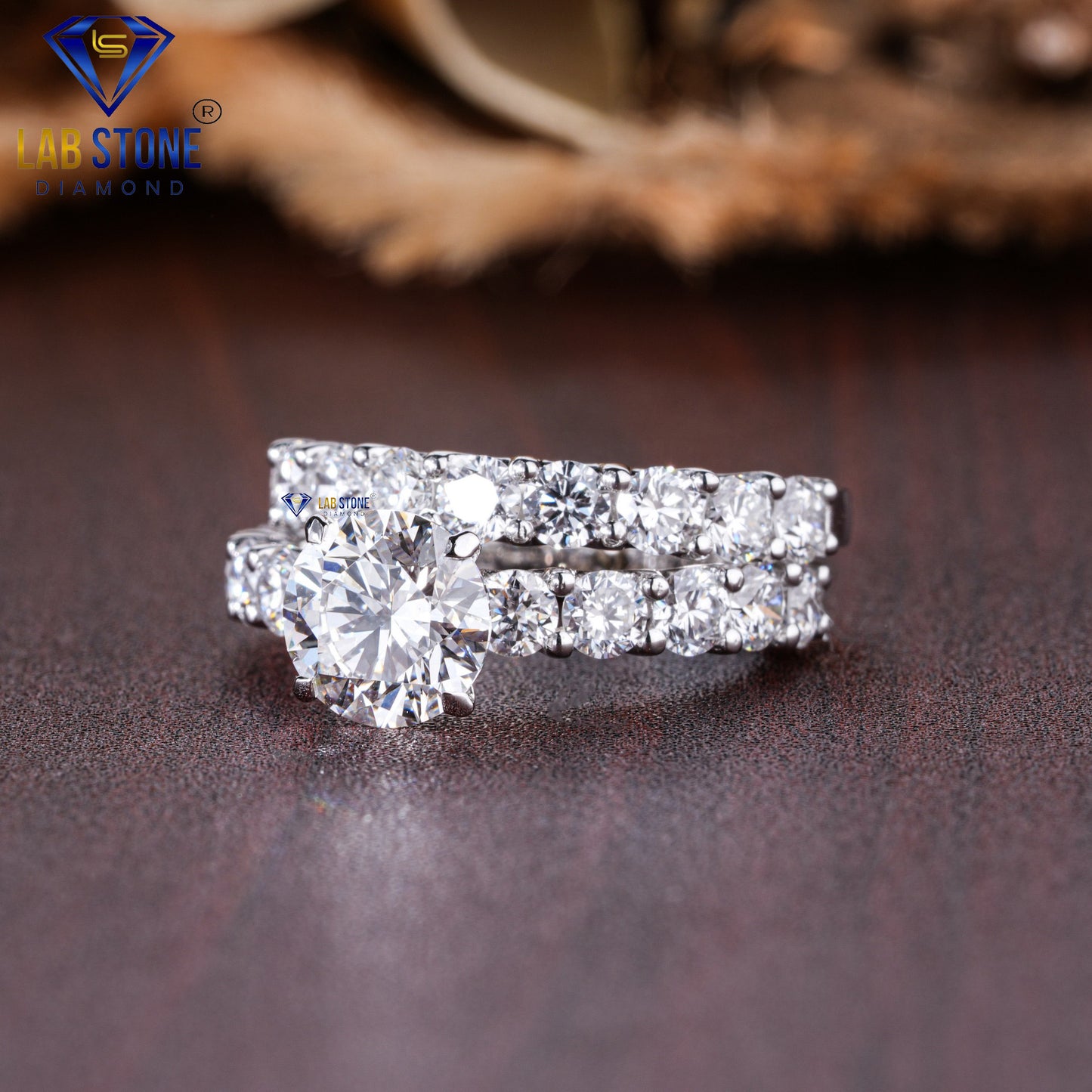 3.32 TDW Round Cut Diamond Women's Ring with Band