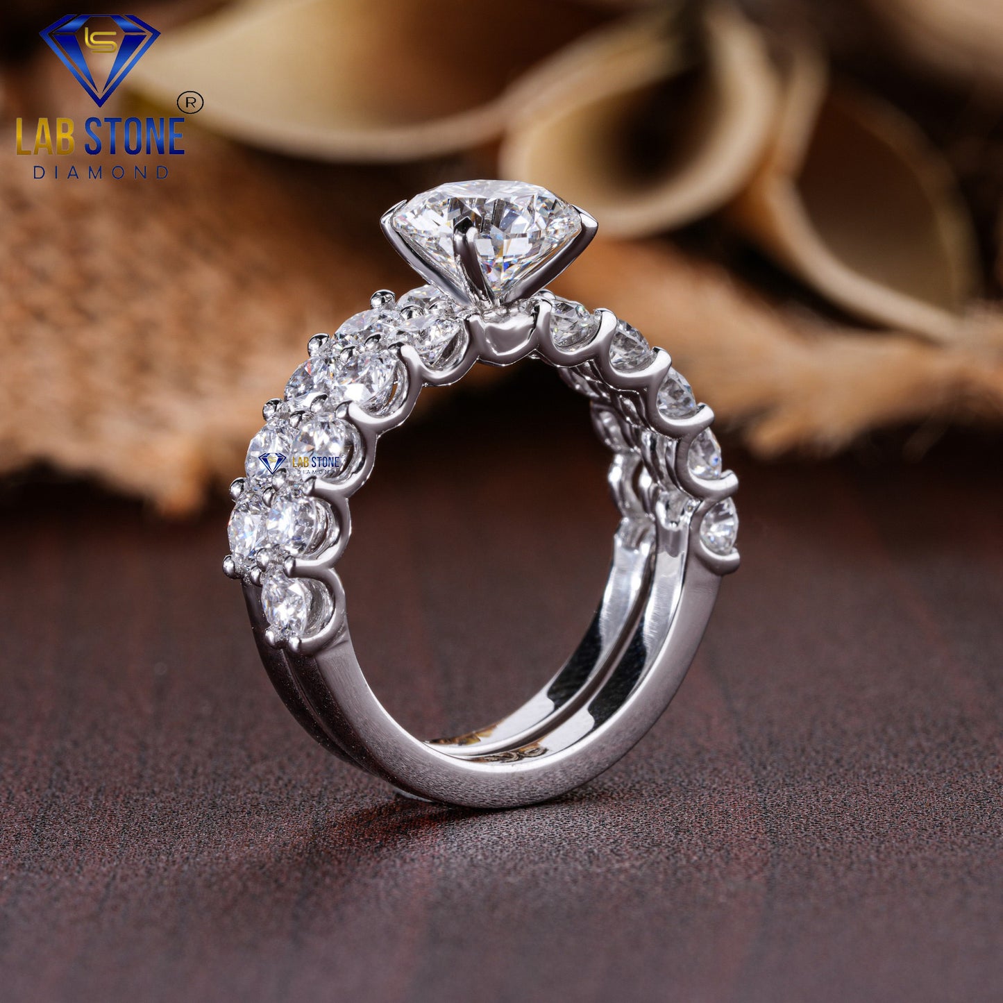 3.32 TDW Round Cut Diamond Women's Ring with Band