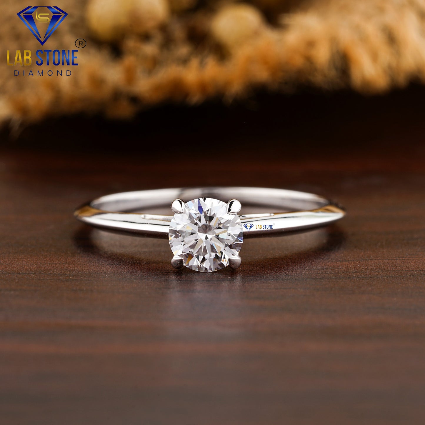 0.80 TDW Round Cut Women’s Solitaire Diamond Ring