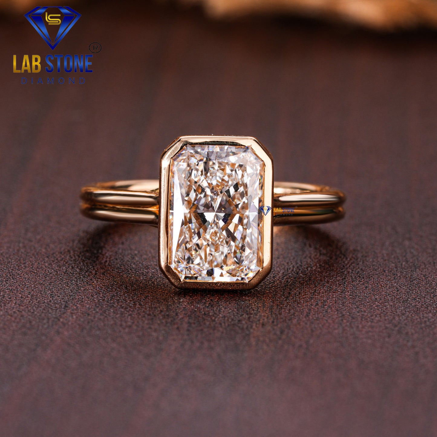 3.40 TDW Radiant & Round Cut Women’s Engagement Diamond Ring