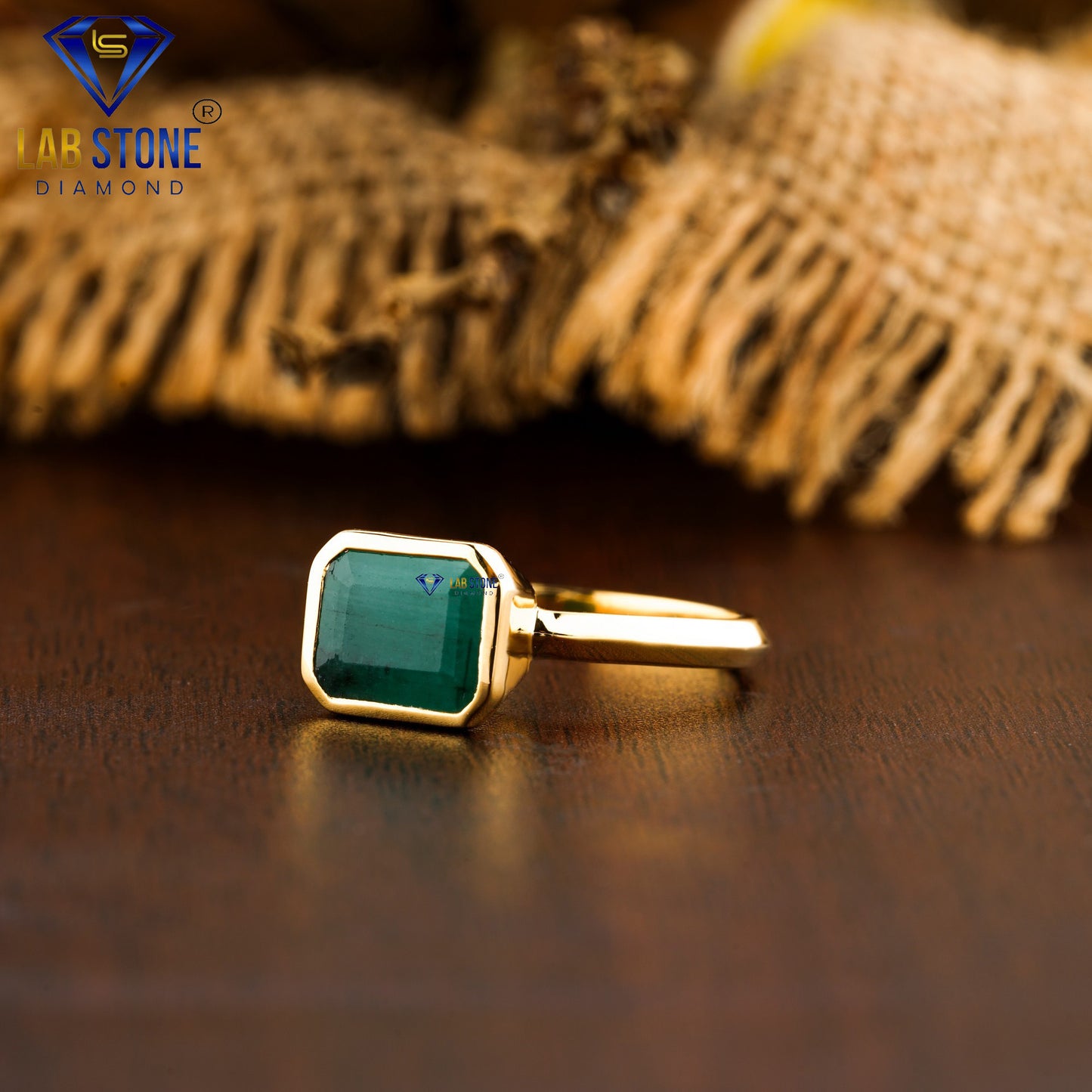 2.00 TDW Fancy Green Round Cut Gemstone Women’s Solitaire Ring