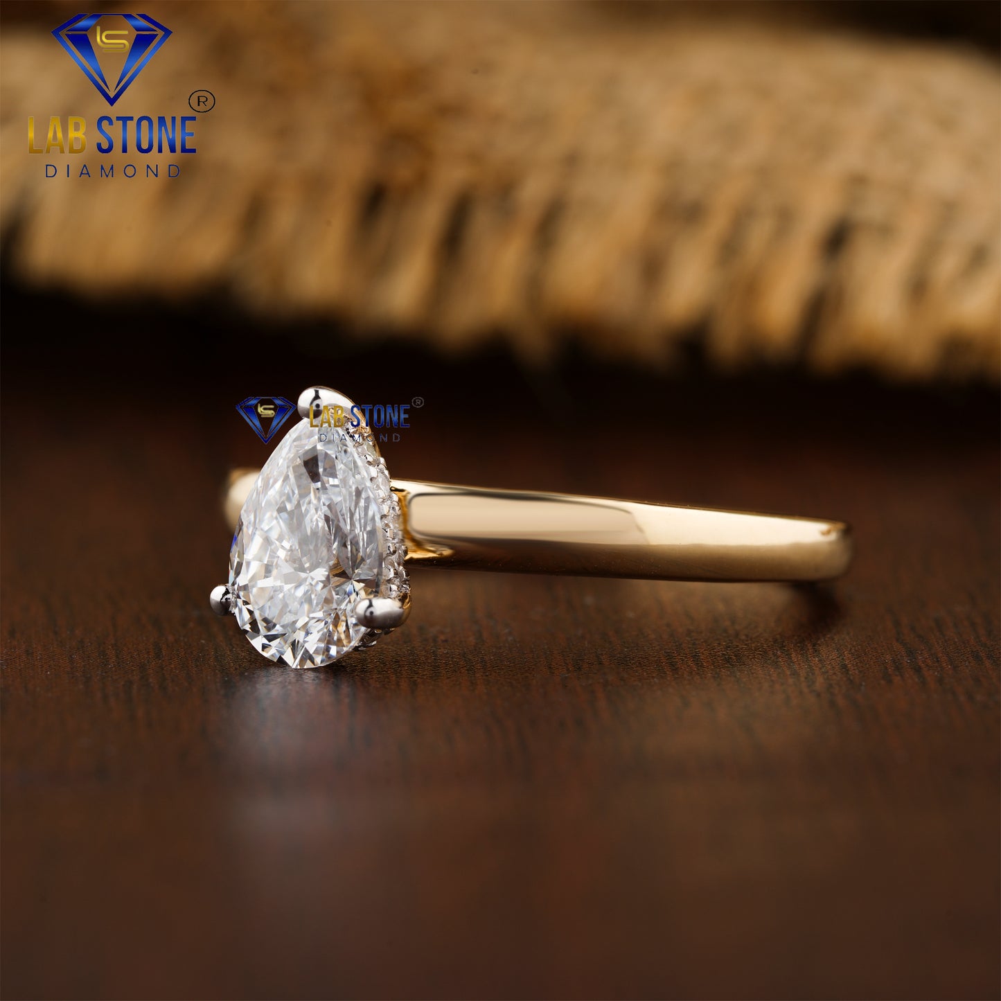 1.05 TDW Pear & Round Cut Women's Diamond Hidden Halo Ring