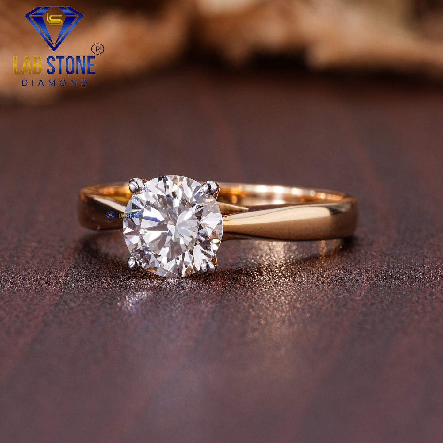 1.42 TDW Round Cut Women’s Solitaire Diamond Ring