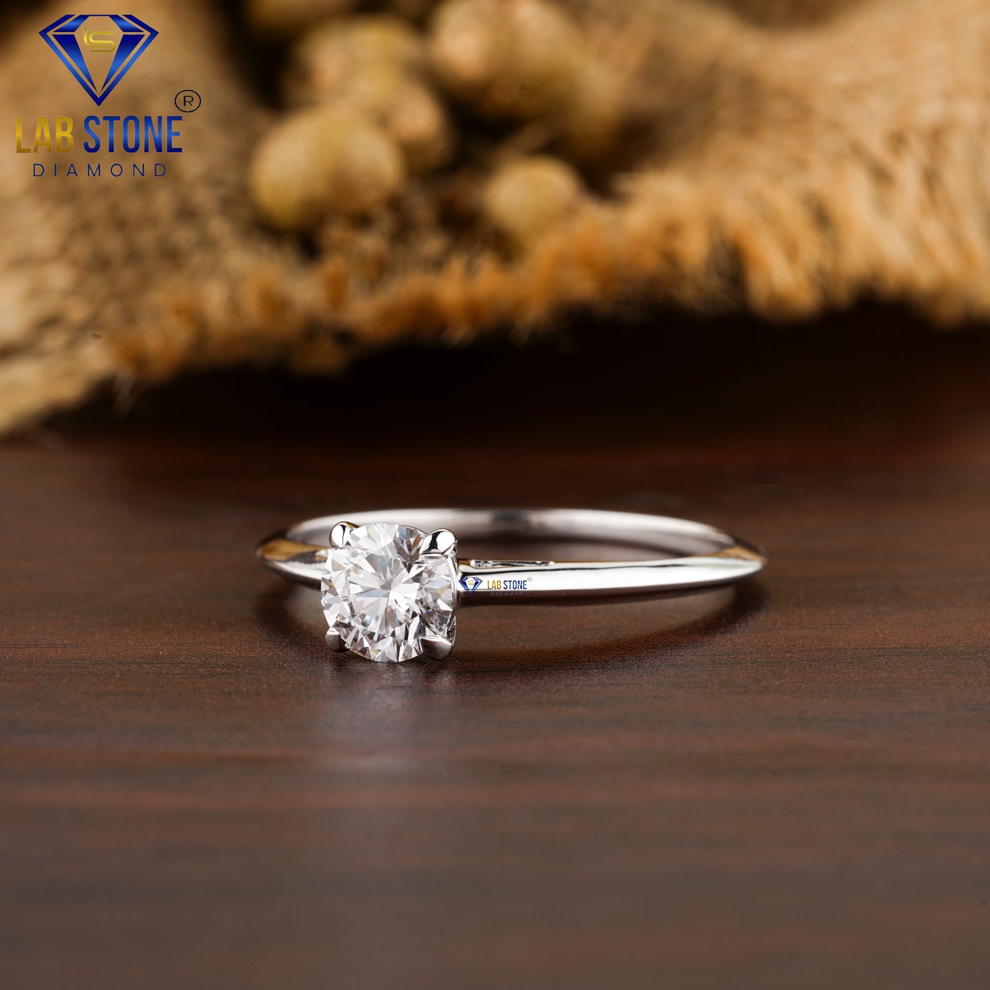 0.80 TDW Round Cut Women’s Solitaire Diamond Ring