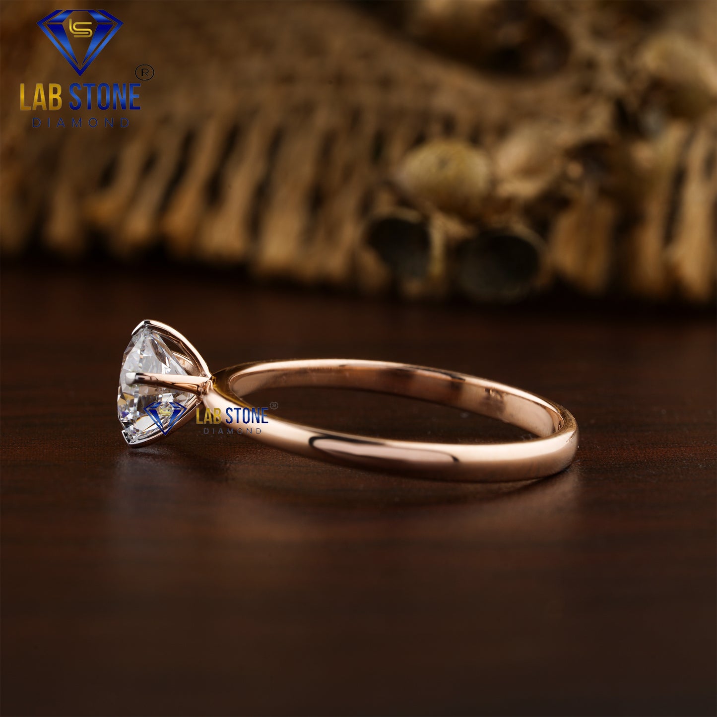 1.00 TDW Round Cut Women’s Diamond Solitaire Ring