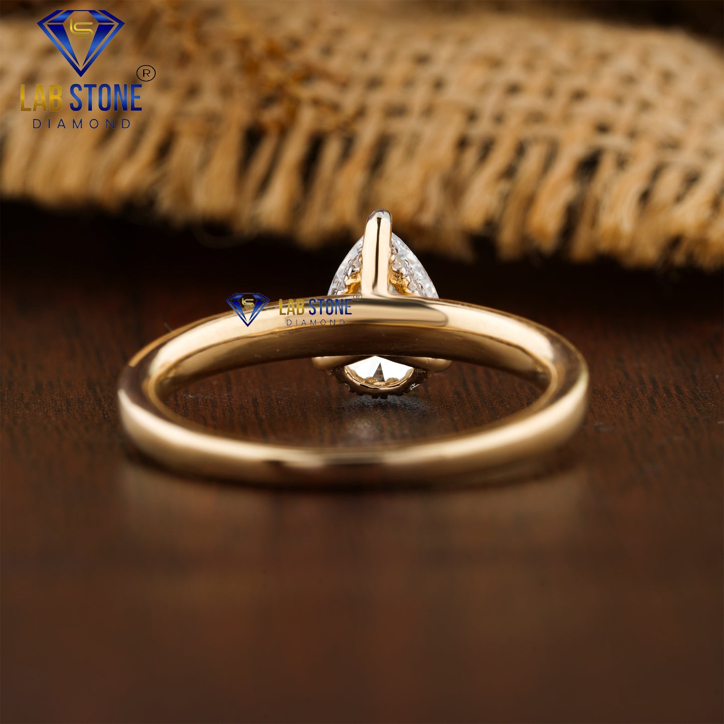 1.05 TDW Pear & Round Cut Women's Diamond Hidden Halo Ring