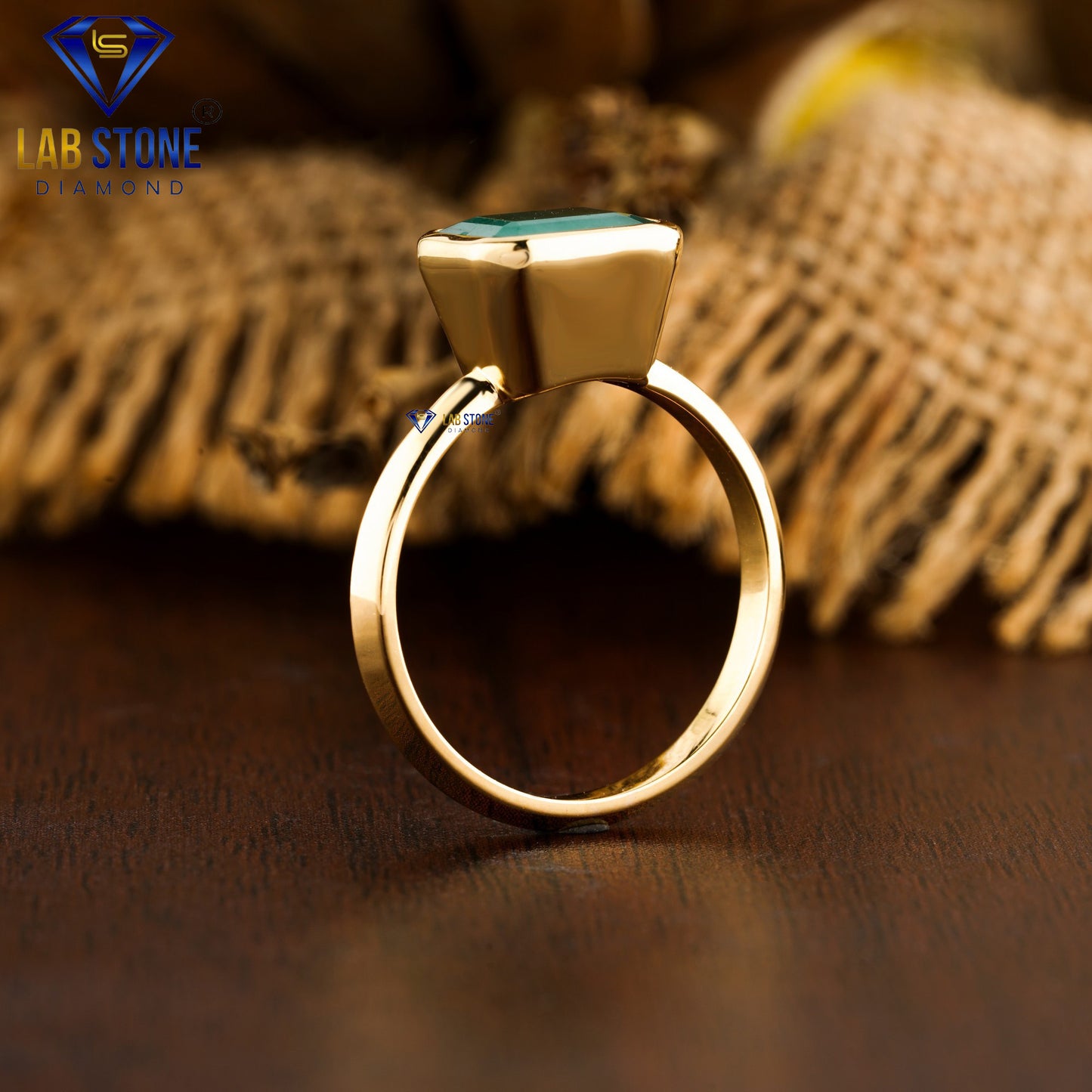 2.00 TDW Fancy Green Round Cut Gemstone Women’s Solitaire Ring