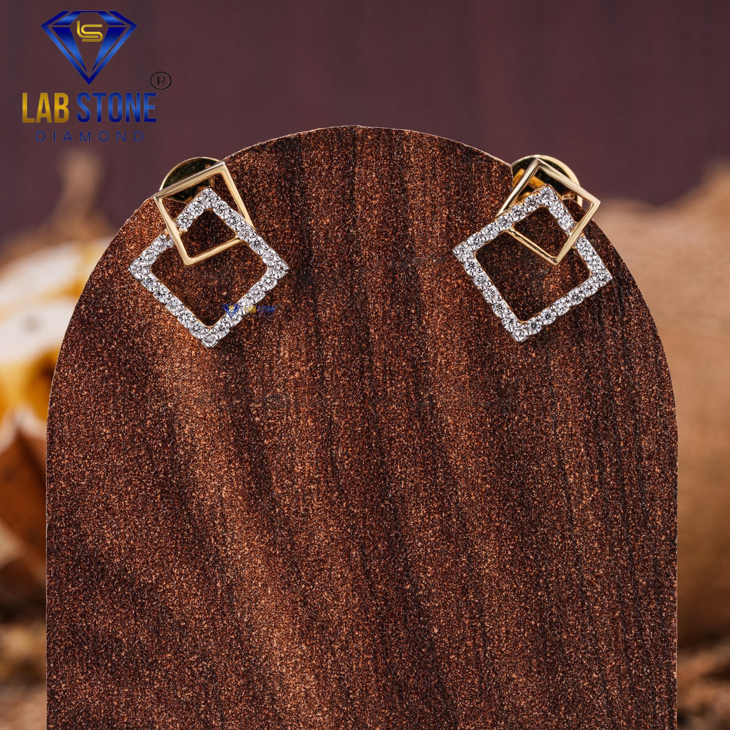 0.26 TDW Round  Cut Daimond Stud Earring