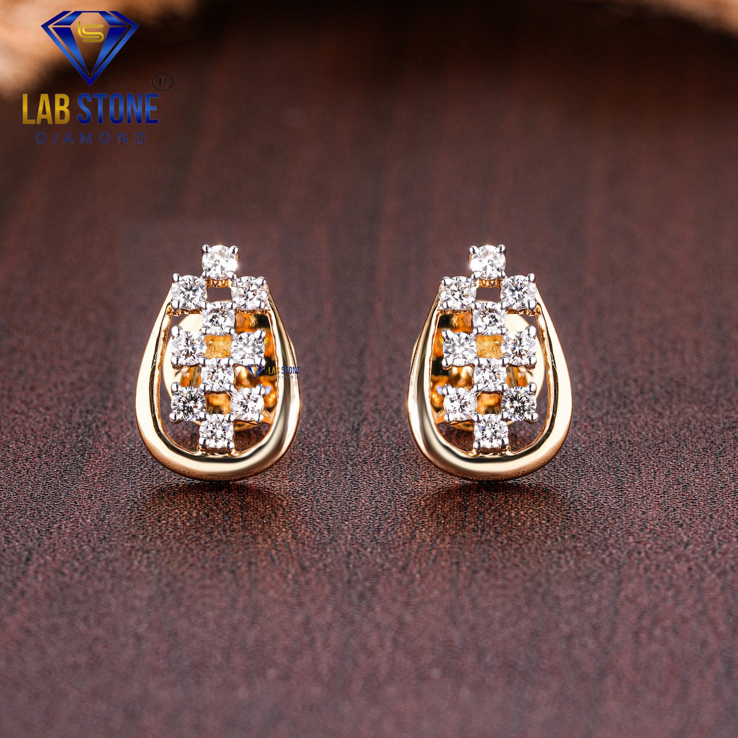 0.36 TDW Round Cut Diamond Stud Earring