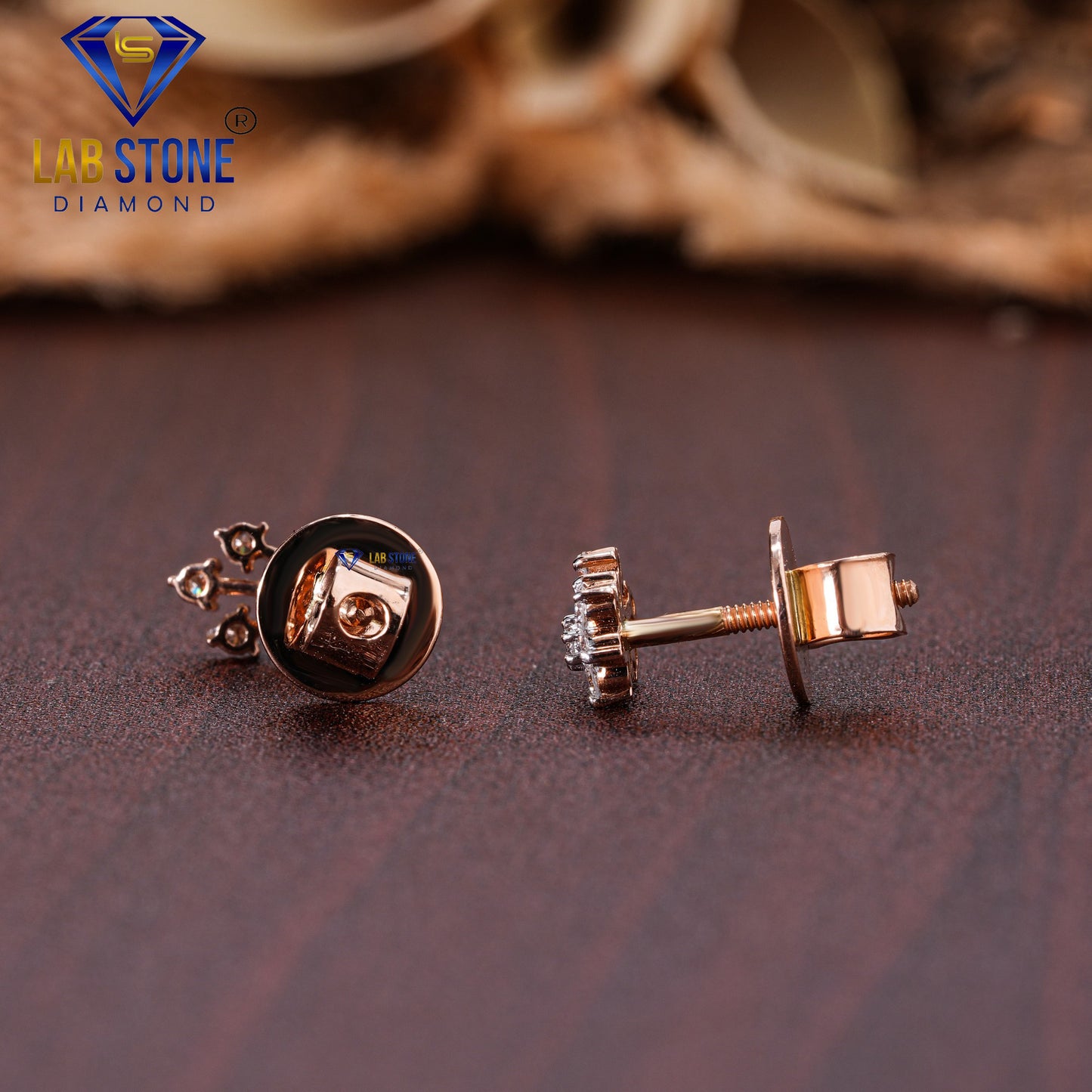 0.27 TDW Round Cut Diamond Stud Earring