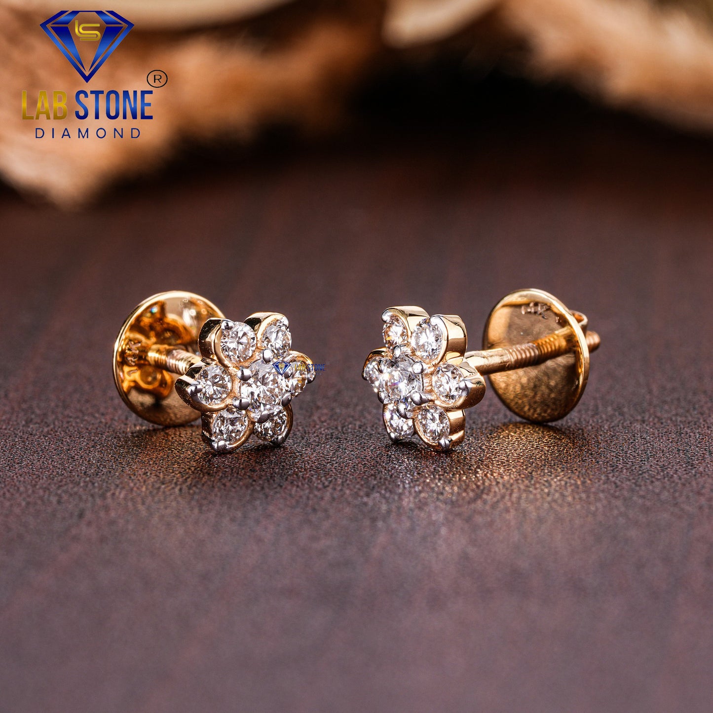 0.49 TDW Round Cut Diamond Stud Earring