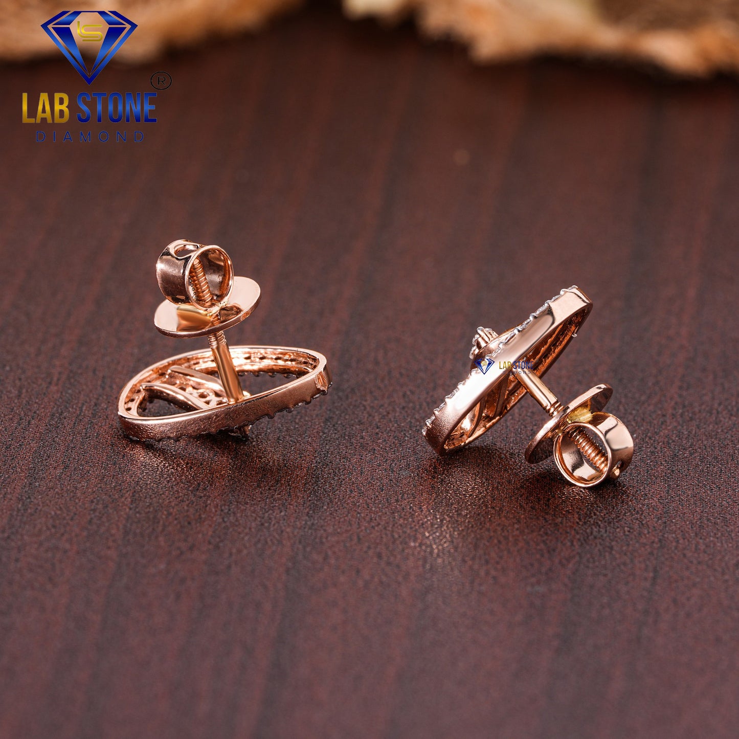 0.45 TDW Round Cut Diamond Stud Earring