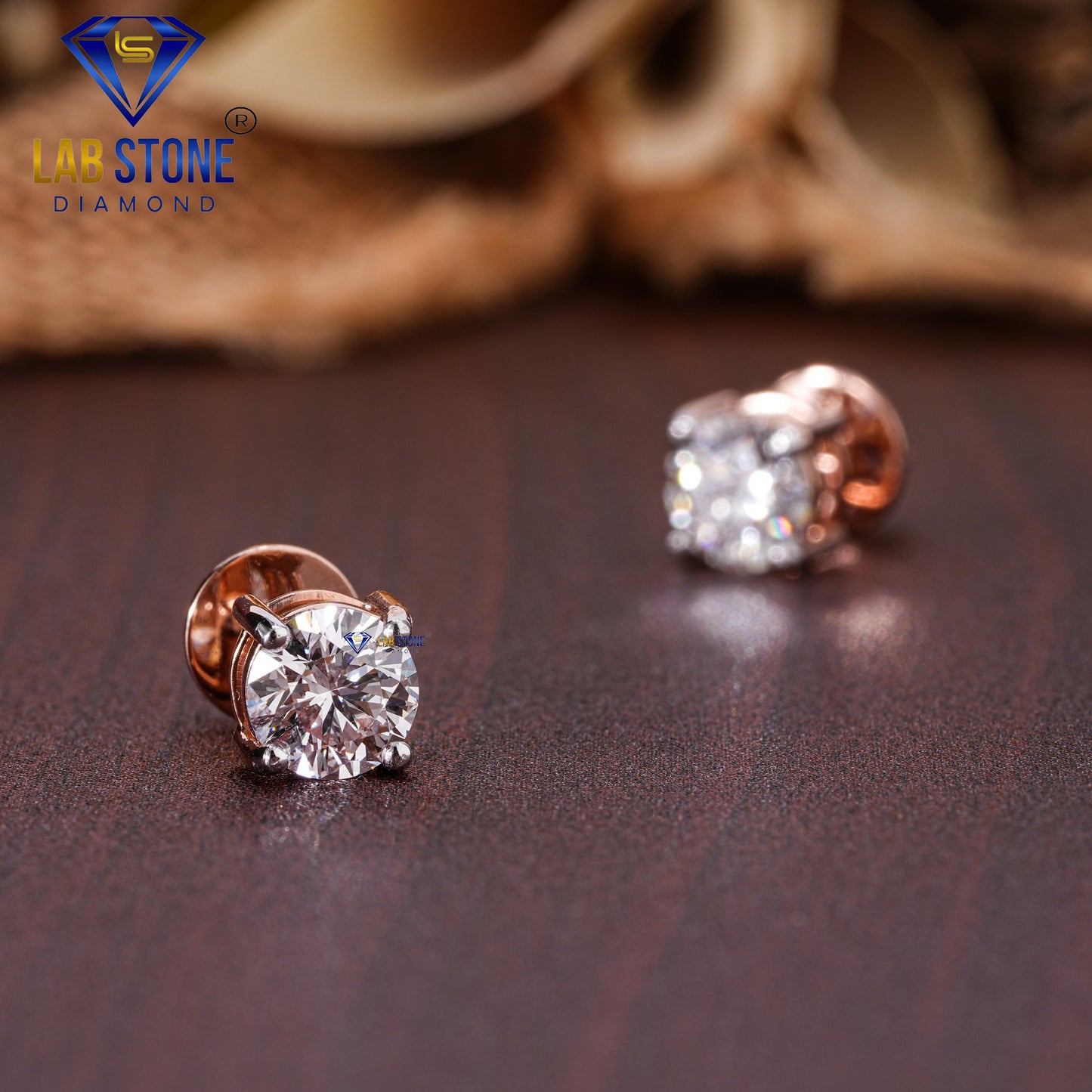 0.93 TDW Round Cut Diamond Solitaire Stud Earring
