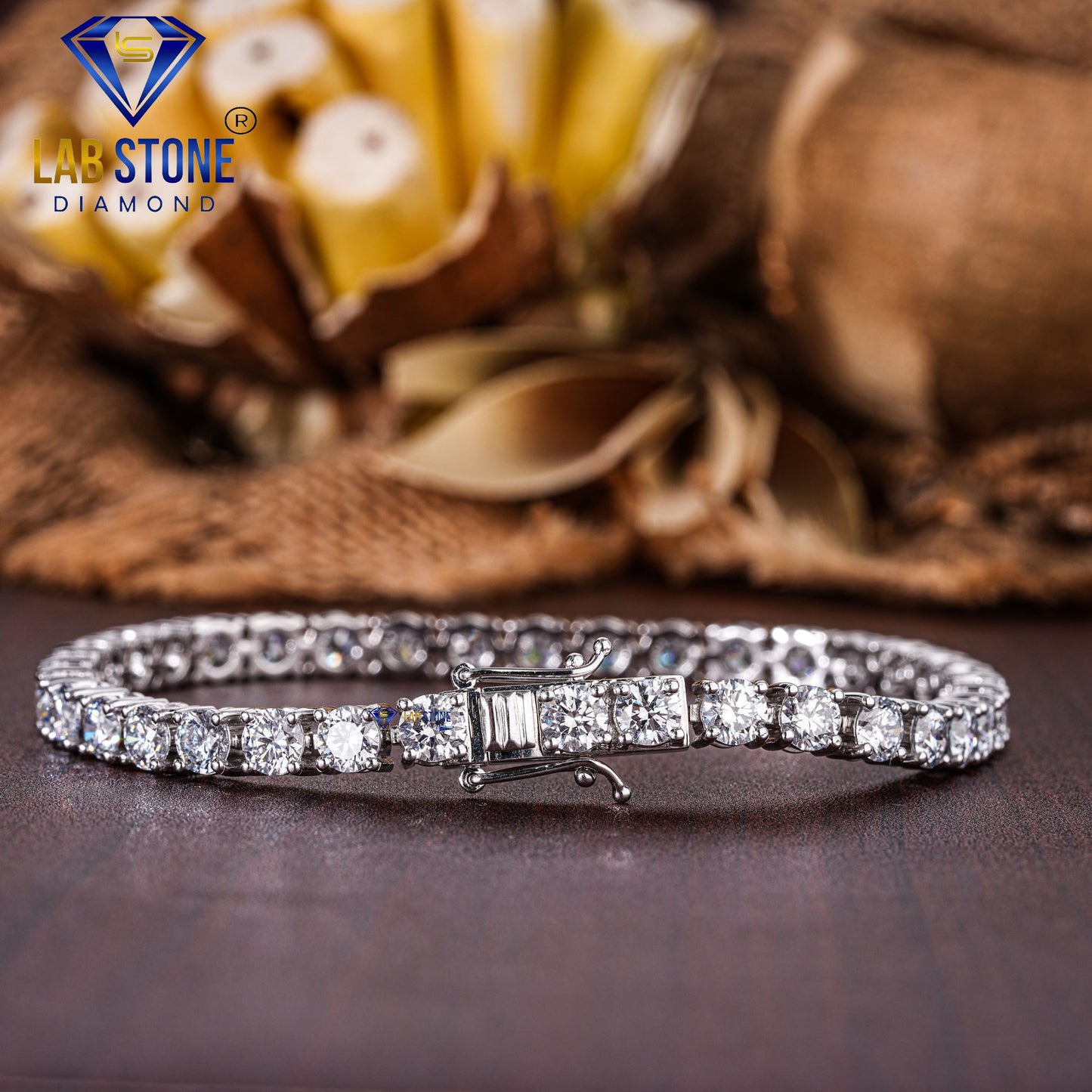 4.42 TDW Round Cut Diamond Tennis Bracelet