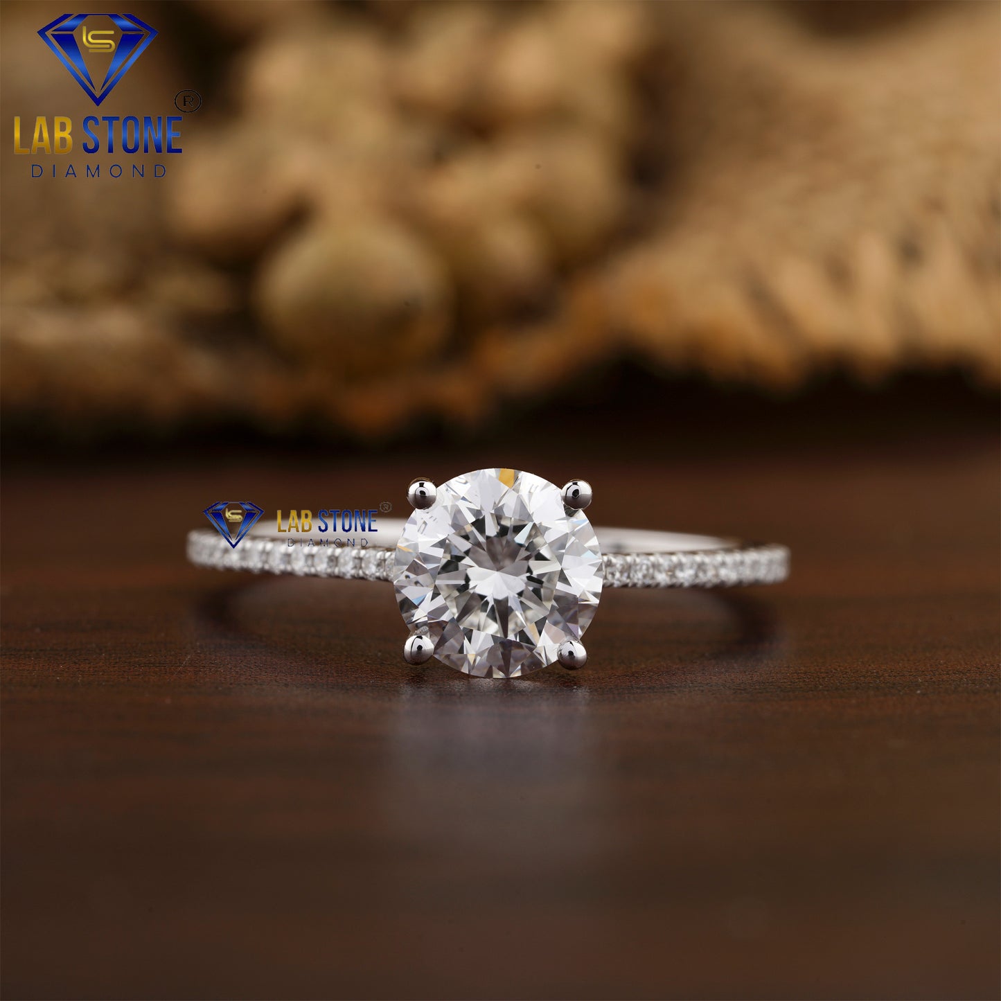 1.396 TDW Round Cut Women's Engagement Diamond Ring