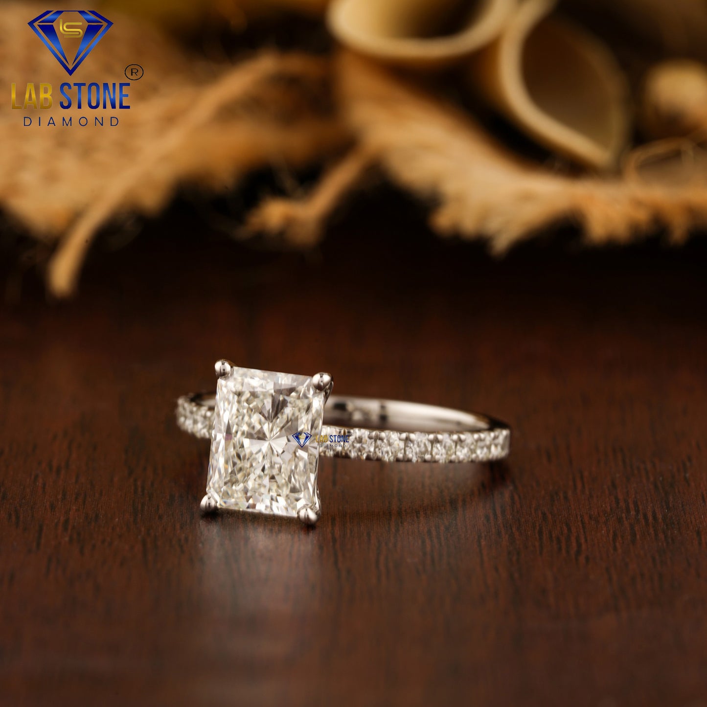 2.81 TDW Radiant & Round Cut Women’s Engagement Diamond Ring