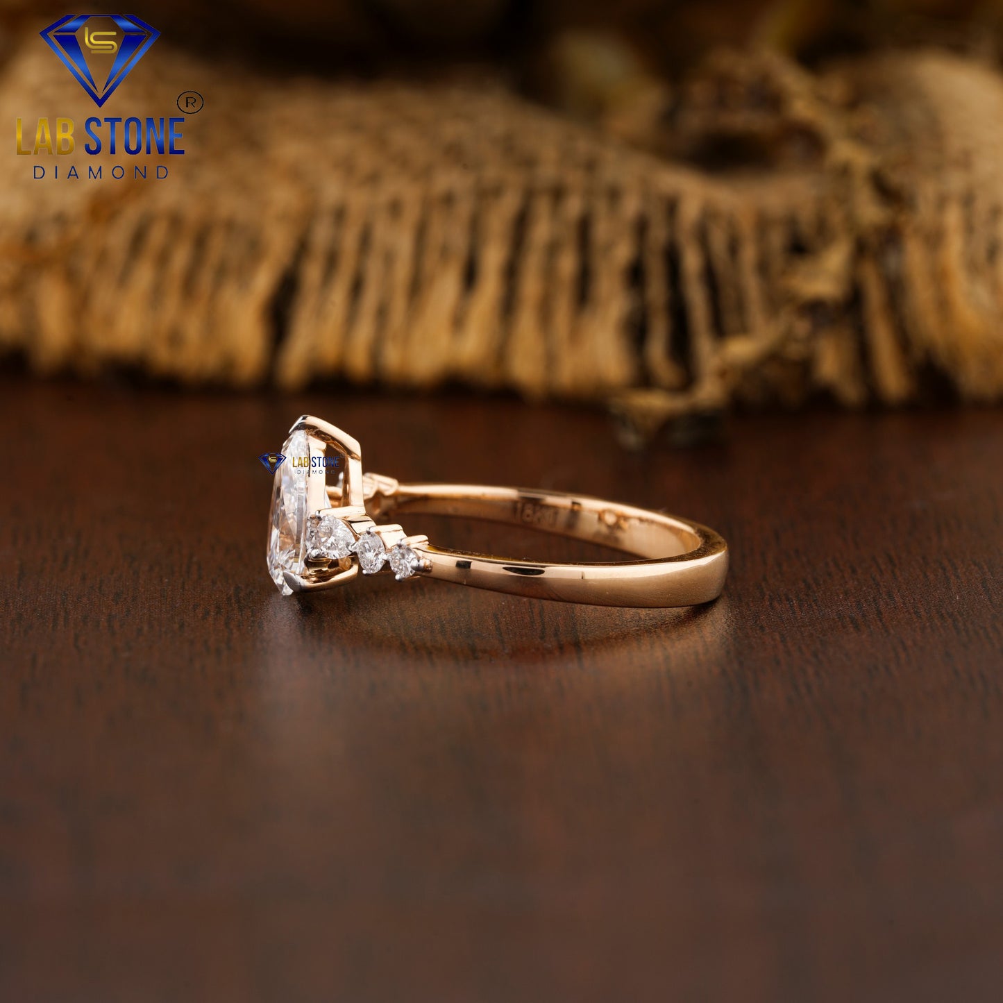 1.09 TDW Pear & Round Cut Women’s Engagement Diamond Ring