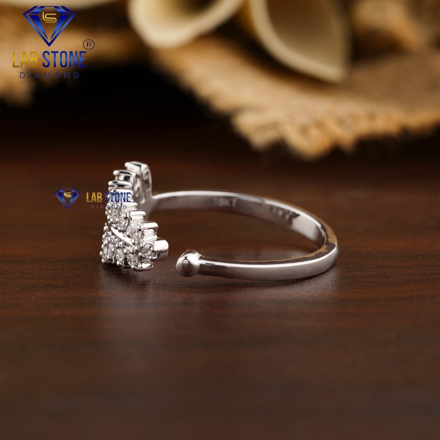 0.21 TDW Round Cut Diamond Women’s Engagement Ring