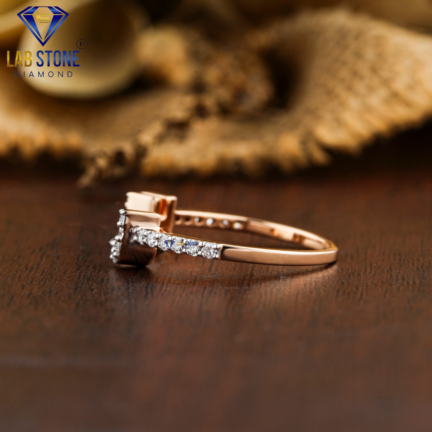 0.21 TDW Round Cut Women’s Engagement Diamond Ring