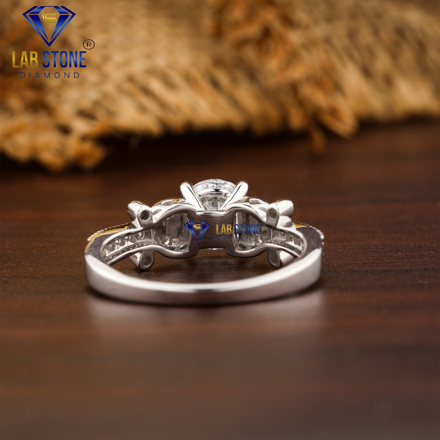 1.29 TDW Round Cut Women’s Engagement Diamond Ring