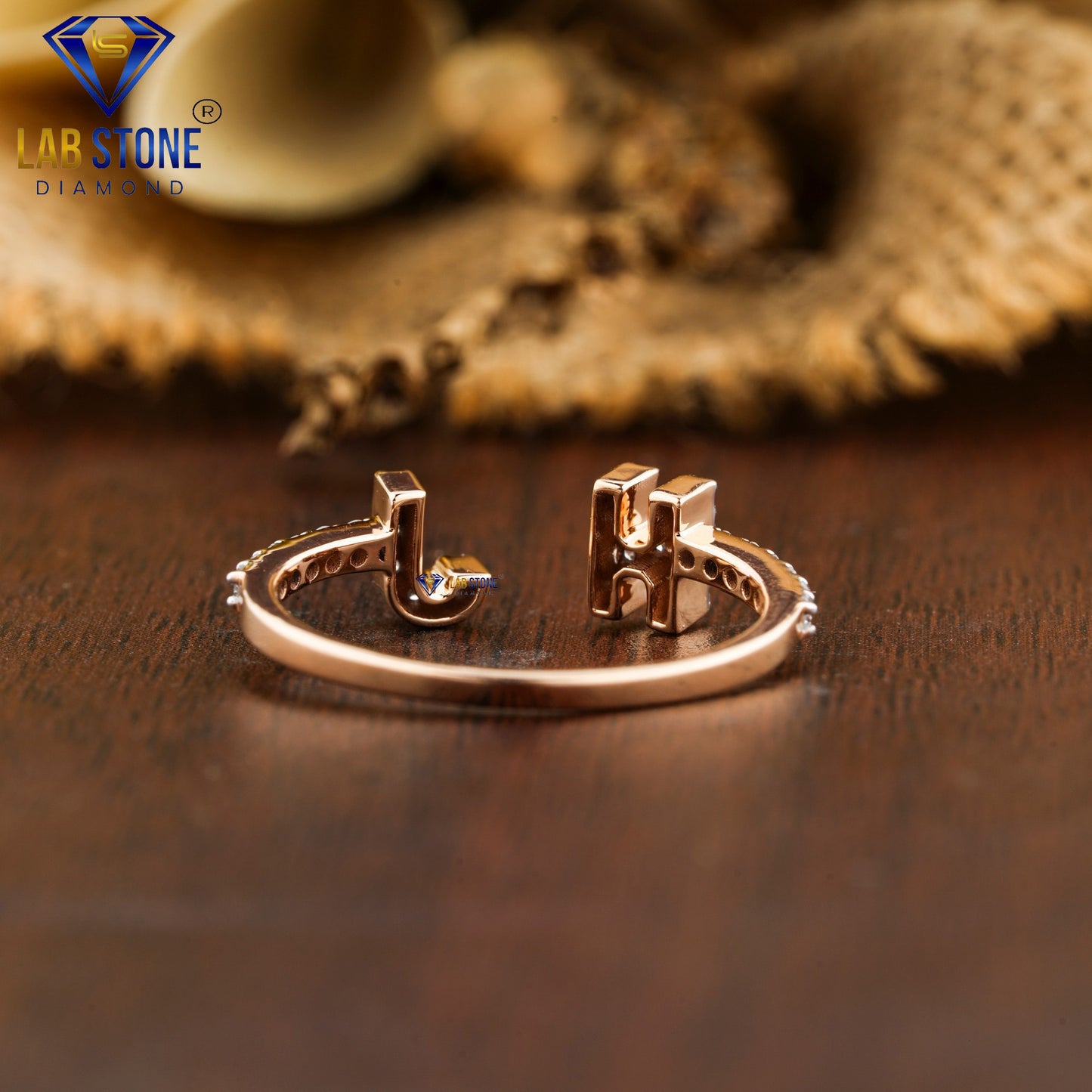 0.21 TDW Round Cut Women’s Engagement Diamond Ring