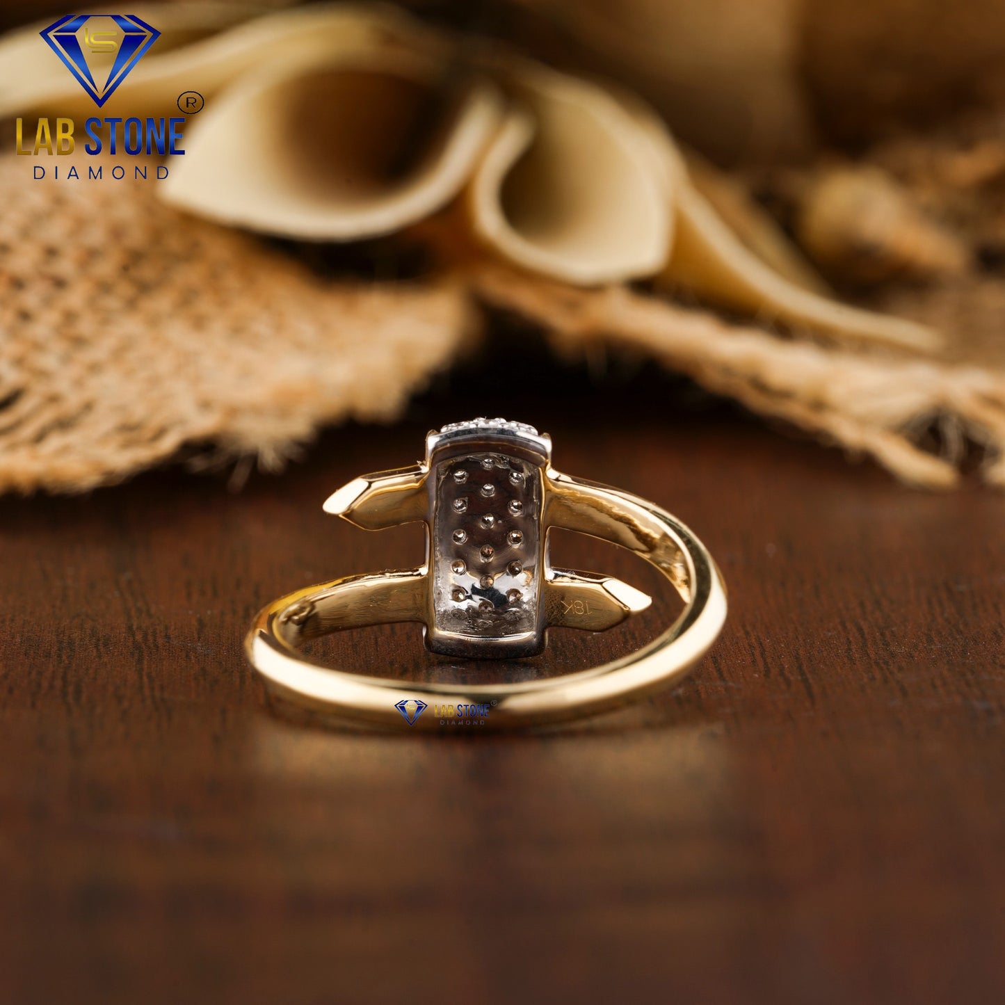 0.325 TDW Round Cut Women’s Engagement Diamond Ring