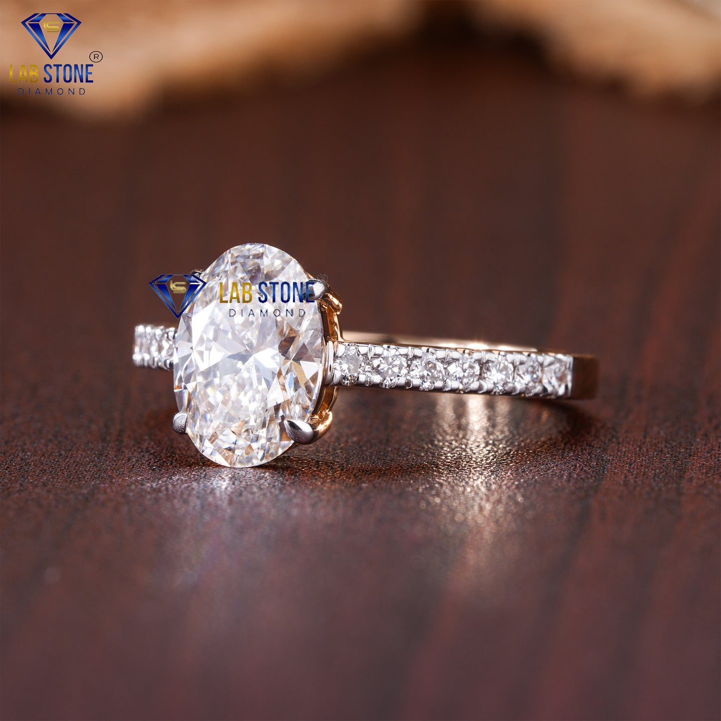 1.95 TDW Oval & Round Cut Diamond Women’s Engagement Ring