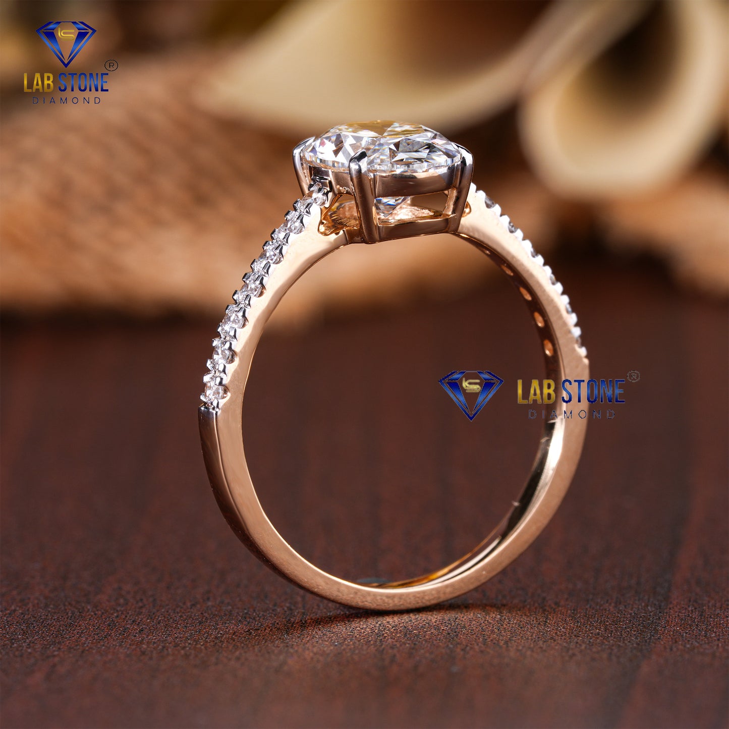 1.95 TDW Oval & Round Cut Diamond Women’s Engagement Ring
